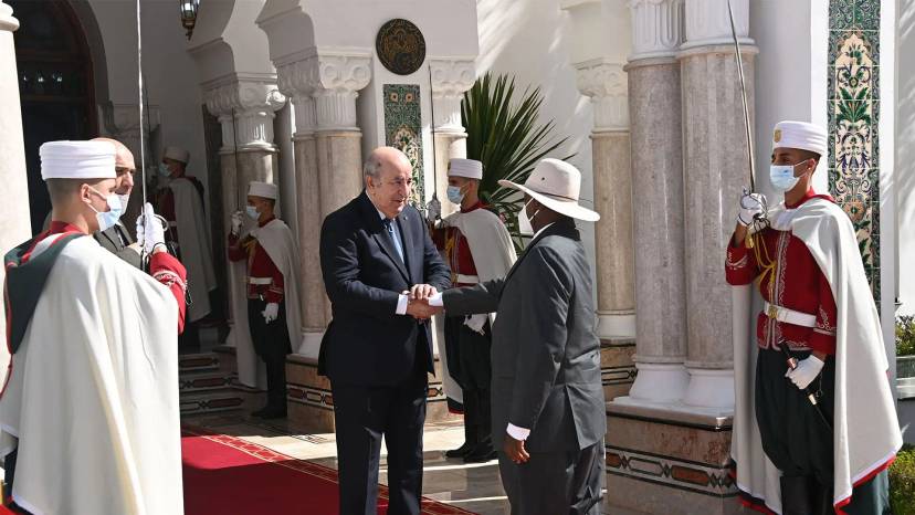 The President of the Republic meets with his Ugandan counterpart
